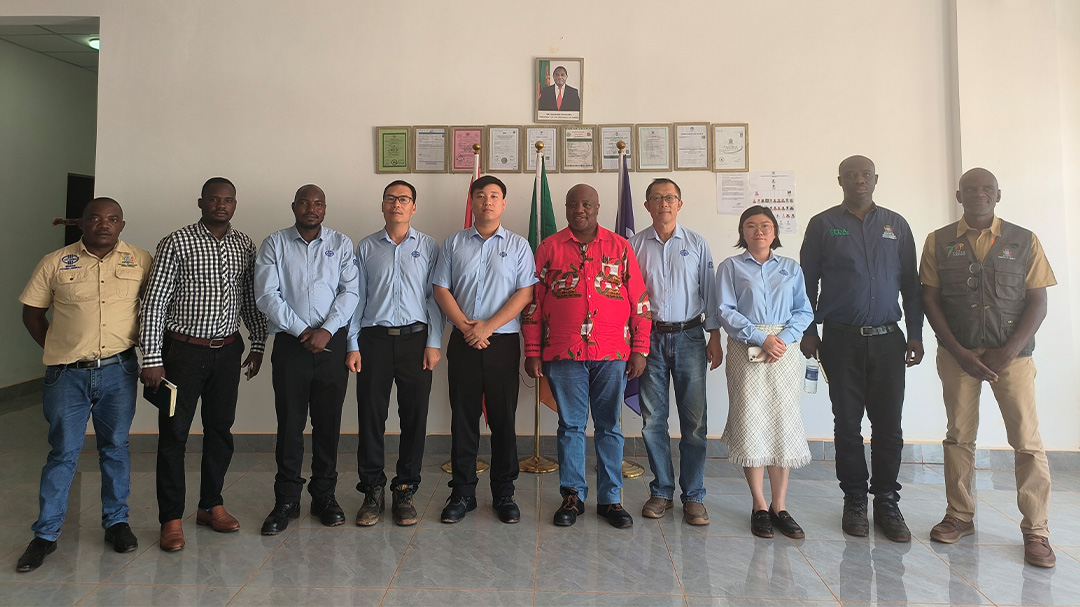 贊比亞中央省省長(zhǎng)蒞臨中礦卡通巴項(xiàng)目考察指導(dǎo)